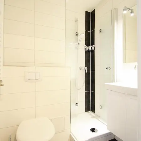 Apartment B04-008 *